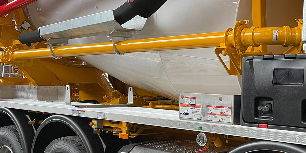 Deposition tray, right, for hoses